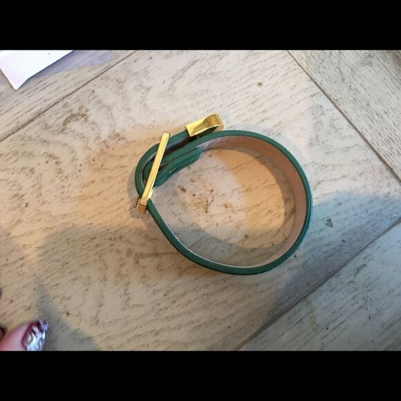Rustic Cuff Kelly Green Suede Bracelet! - Picture 7 of 9